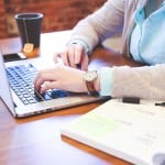 Belastungen am Arbeitsplatz sollten in der Schwangerschaft soweit möglich reduziert werden.
