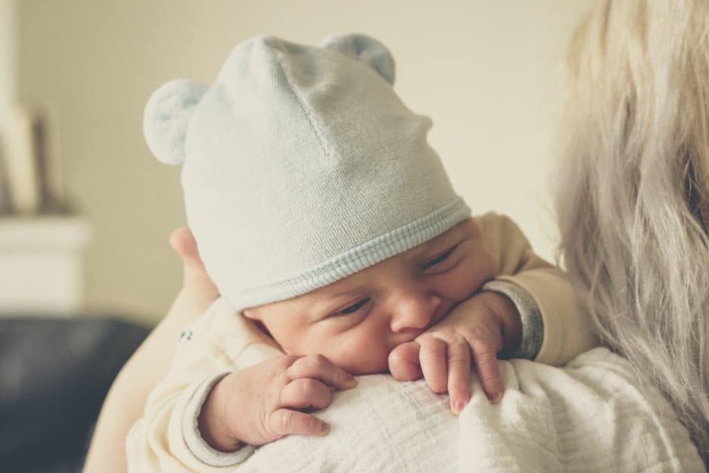 Der Nabel der Welt? – ein paar Themen rund um den Babynabel
